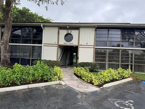 10419 E Clairmont Circle Tamarac FL 33321