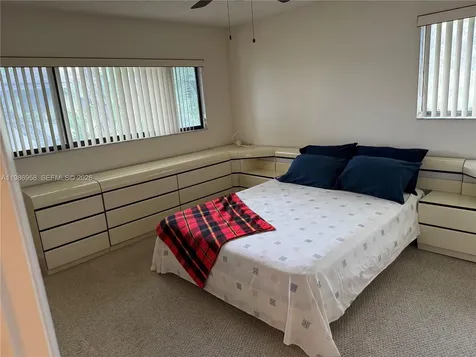 10419 E Clairmont Circle Tamarac FL 33321