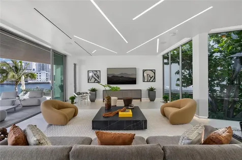 501 Palm Drive Hallandale Beach FL 33009