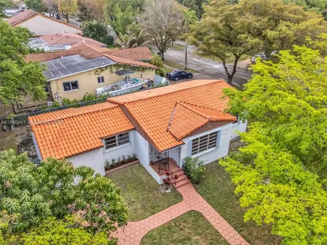 1081 SW 63rd Avenue West Miami FL 33144
