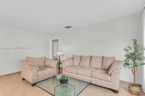 1081 SW 63rd Avenue West Miami FL 33144