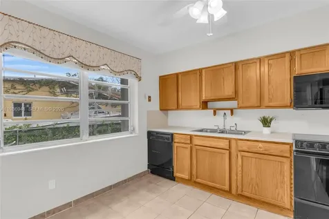1081 SW 63rd Avenue West Miami FL 33144