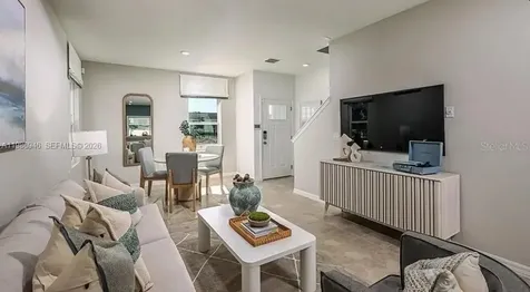 3010 Skyline Loop Kissimmee FL 34758