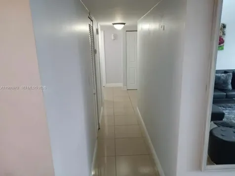 8860 Fontainebleau Boulevard Miami FL 33172