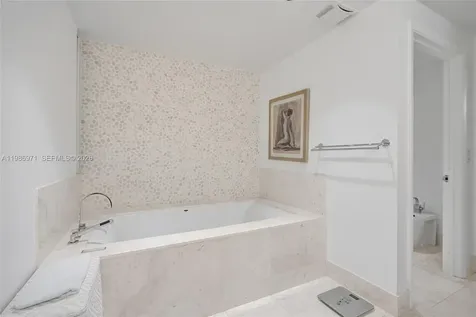 17121 Collins Avenue Sunny Isles Beach FL 33160