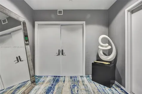 17121 Collins Avenue Sunny Isles Beach FL 33160