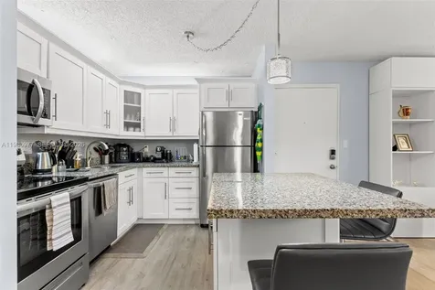 10709 W Clairmont Circle Tamarac FL 33321