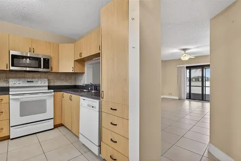 5520 Lakeside Drive Margate FL 33063