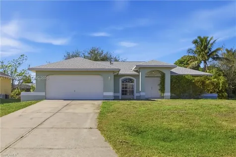 826 SE 5th Court Cape Coral FL 33990