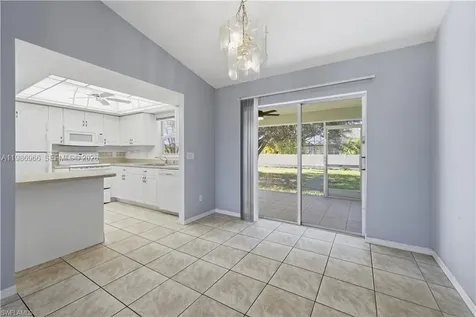 826 SE 5th Court Cape Coral FL 33990