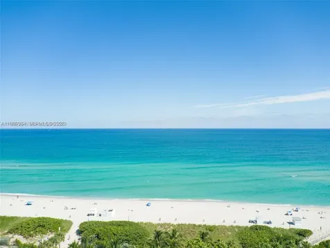 7435 Harding Avenue Miami Beach FL 33141