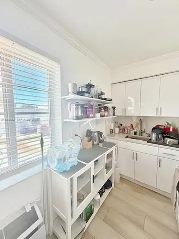 7435 Harding Avenue Miami Beach FL 33141