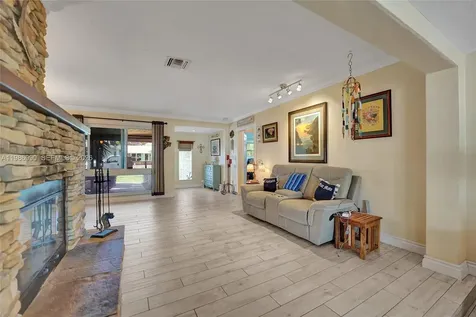 1446 Nautilus Isle Dania Beach FL 33004