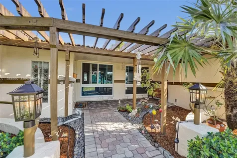 1446 Nautilus Isle Dania Beach FL 33004