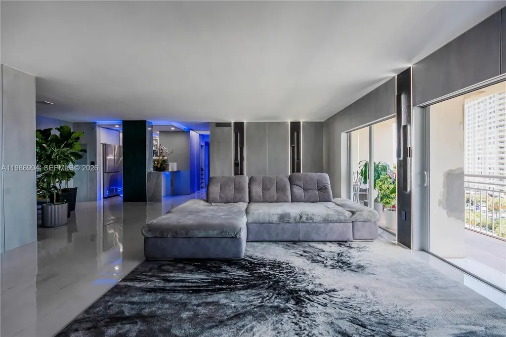 400 SE Kings Point Drive Sunny Isles Beach FL 33160