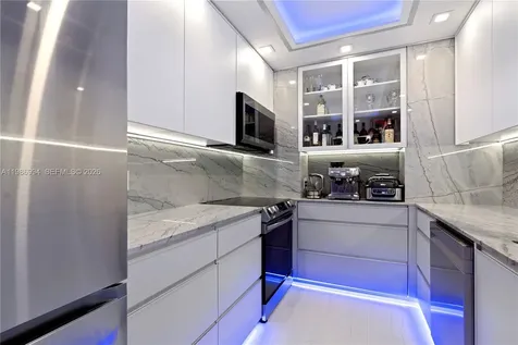 400 SE Kings Point Drive Sunny Isles Beach FL 33160