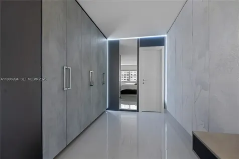 400 SE Kings Point Drive Sunny Isles Beach FL 33160