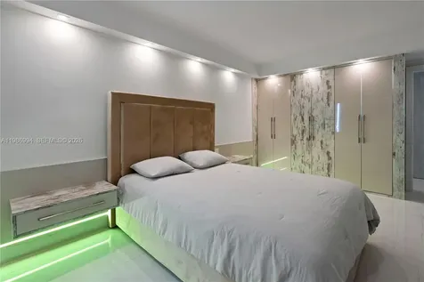 400 SE Kings Point Drive Sunny Isles Beach FL 33160