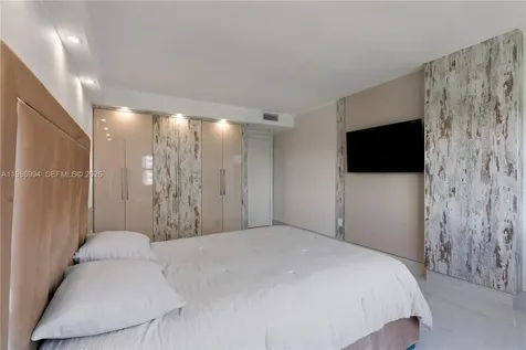 400 SE Kings Point Drive Sunny Isles Beach FL 33160