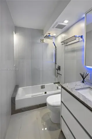 400 SE Kings Point Drive Sunny Isles Beach FL 33160