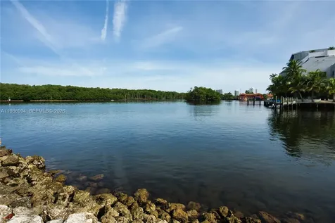 400 SE Kings Point Drive Sunny Isles Beach FL 33160