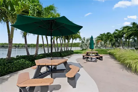 400 SE Kings Point Drive Sunny Isles Beach FL 33160