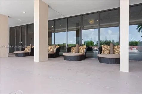 400 SE Kings Point Drive Sunny Isles Beach FL 33160