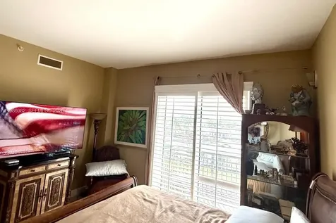 2625 NE 14th Avenue Wilton Manors FL 33334