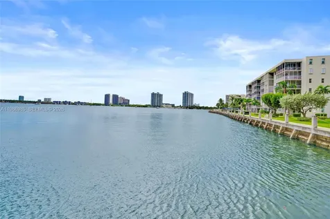 3020 Marcos Drive Aventura FL 33160