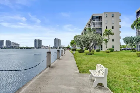 3020 Marcos Drive Aventura FL 33160