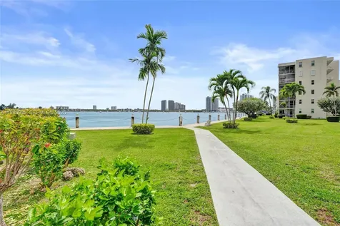 3020 Marcos Drive Aventura FL 33160