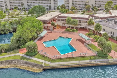 3020 Marcos Drive Aventura FL 33160