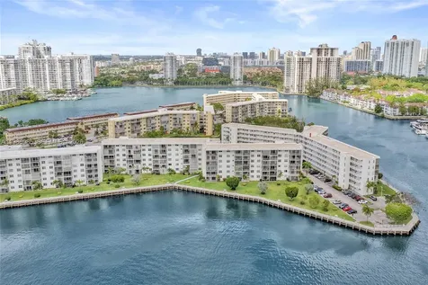 3020 Marcos Drive Aventura FL 33160