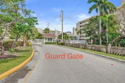 3020 Marcos Drive Aventura FL 33160