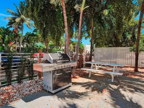 1000 7th Street Miami Beach FL 33139