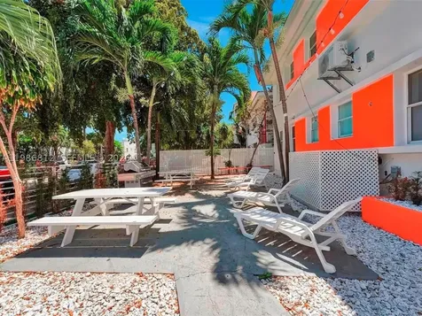 1000 7th Street Miami Beach FL 33139
