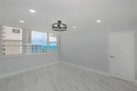 3180 S Ocean Drive Hallandale Beach FL 33009