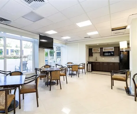 3180 S Ocean Drive Hallandale Beach FL 33009