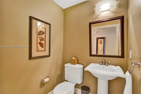 3340 NE 190th Street Aventura FL 33180