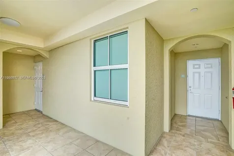 3340 NE 190th Street Aventura FL 33180