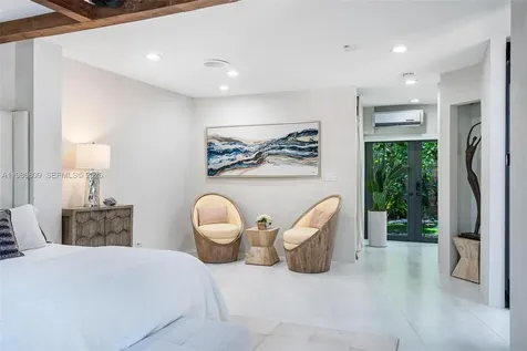 1675 Coral Gardens Drive Wilton Manors FL 33334