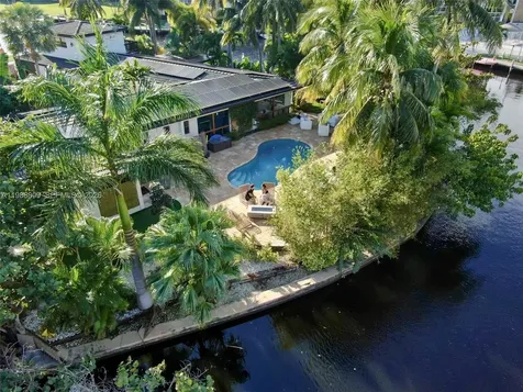 1675 Coral Gardens Drive Wilton Manors FL 33334
