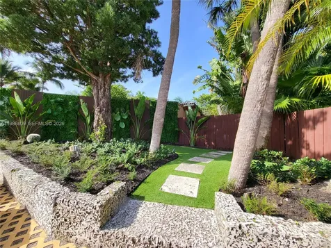 1675 Coral Gardens Drive Wilton Manors FL 33334