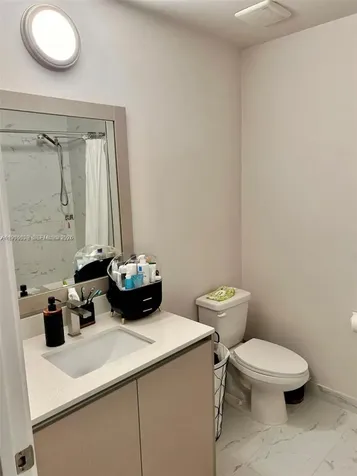 2561 NE 193rd Street Miami FL 33180
