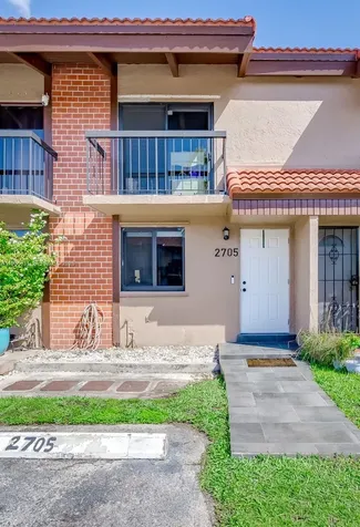 1809 SW 107th Avenue Miami FL 33165