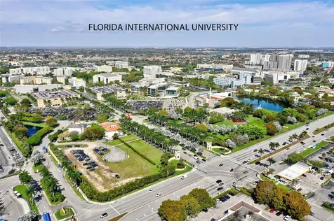 1809 SW 107th Avenue Miami FL 33165