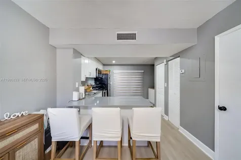 1809 SW 107th Avenue Miami FL 33165