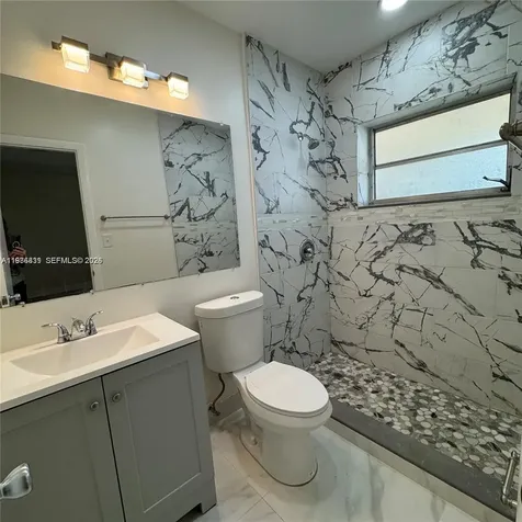 590 NE 20th Street Wilton Manors FL 33305