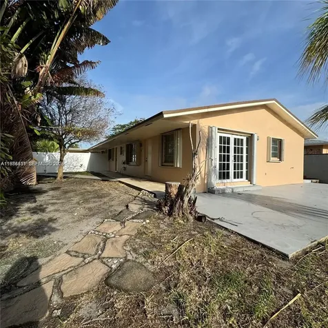 590 NE 20th Street Wilton Manors FL 33305