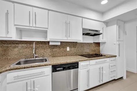 9381 E Bay Harbor Drive Bay Harbor Islands FL 33154